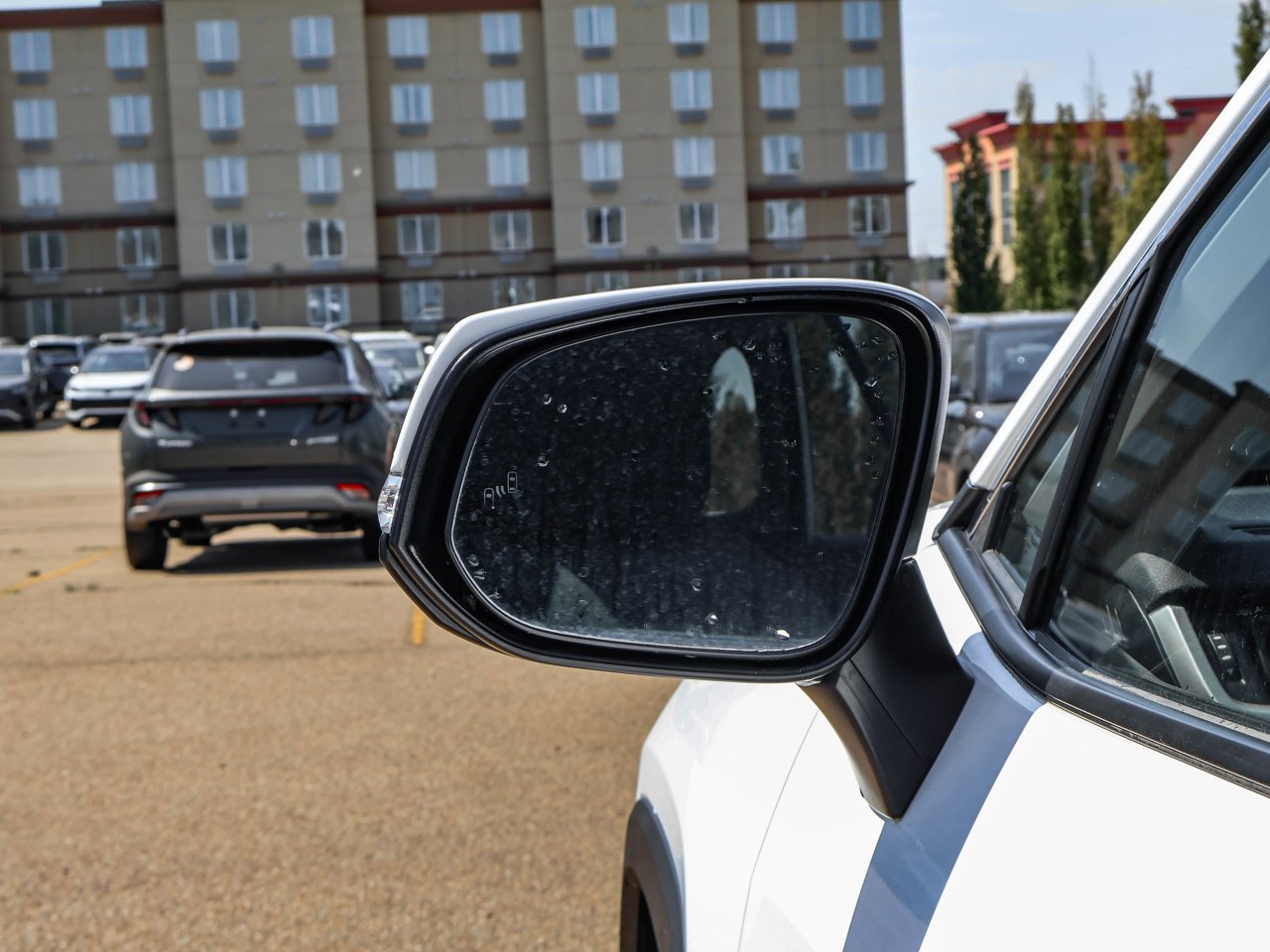 2024 Toyota RAV4 XLE AWD White Sherwood Park - photo #12