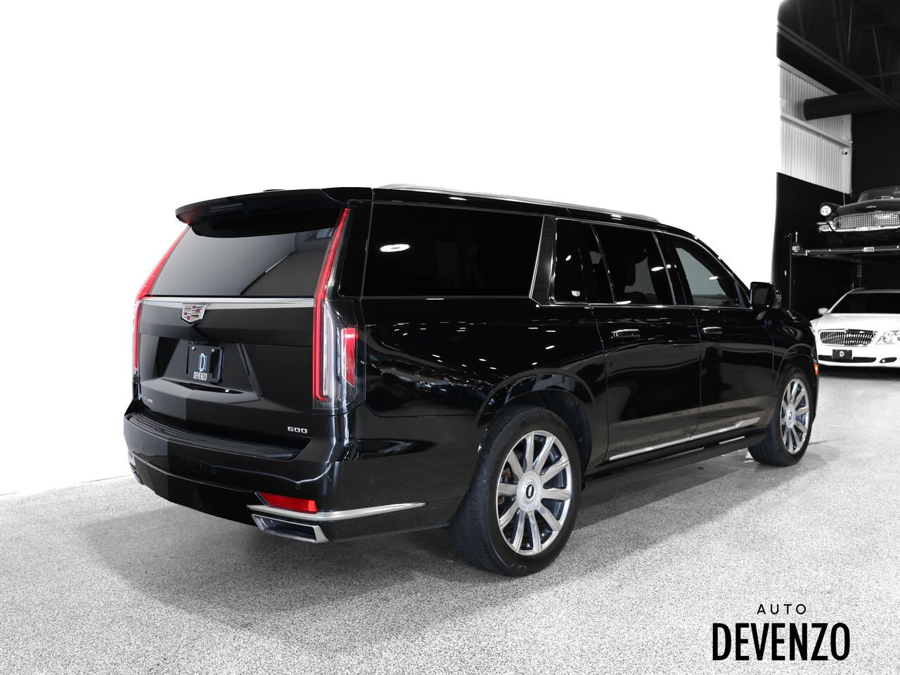 Cadillac Escalade ESV 2023 Noir Saint-Eustache - photo #2