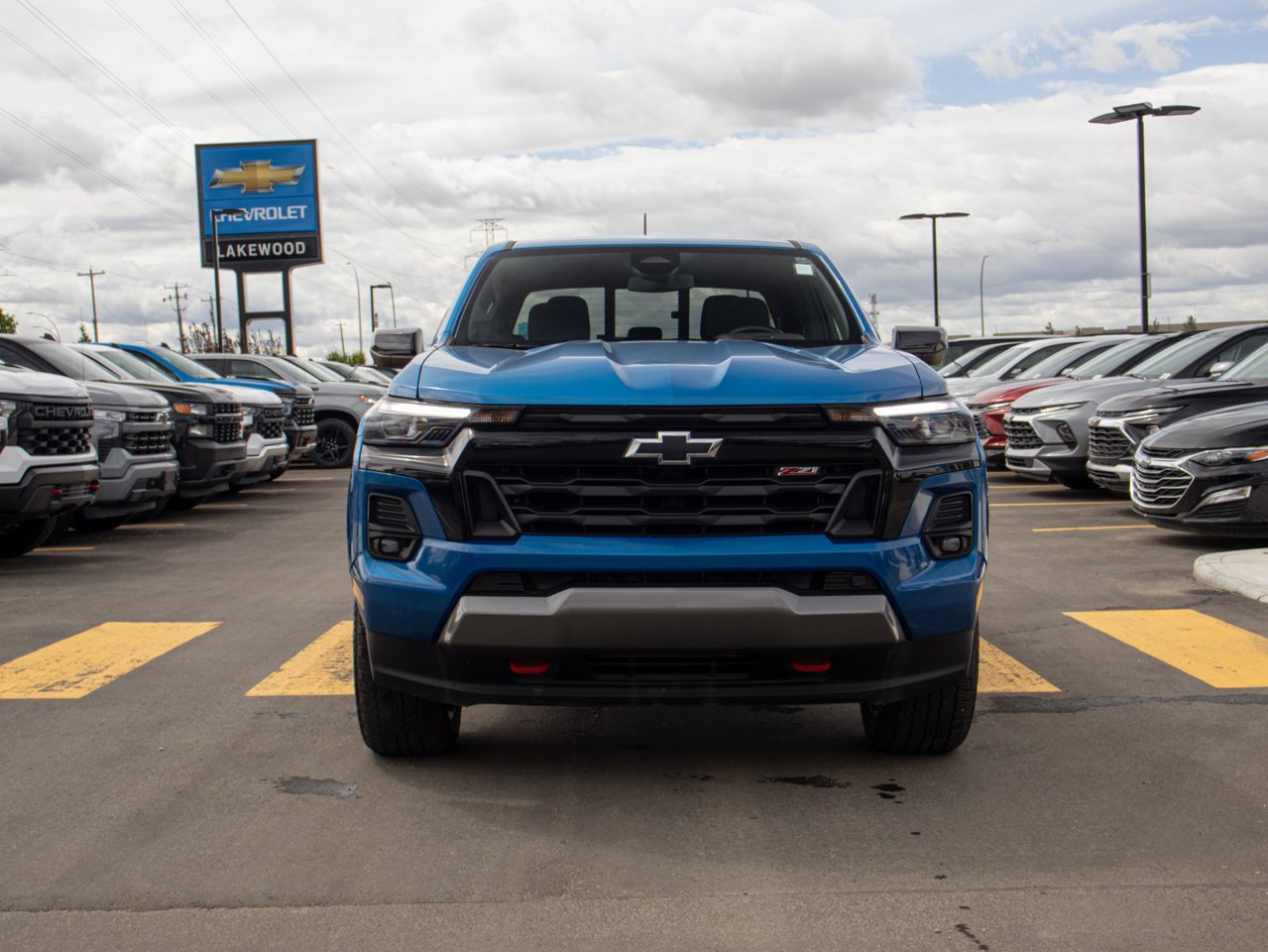 2024 Chevrolet Colorado 4WD Crew Cab Z71 Blue Sherwood Park - photo #2