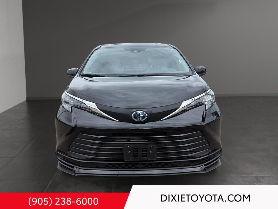 2025 Toyota Sienna 2025 Black