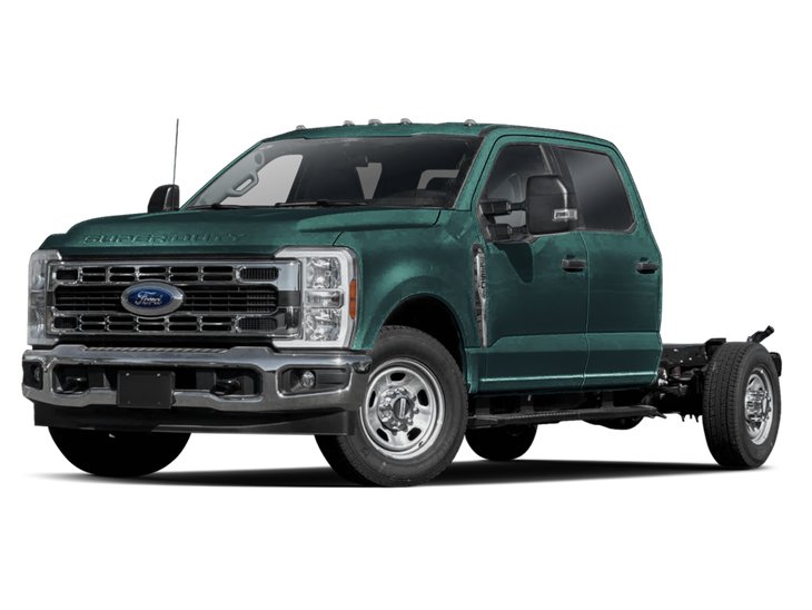 2026 Ford Super Duty F-350 à roues arrière simples Châssis-cabines XLT