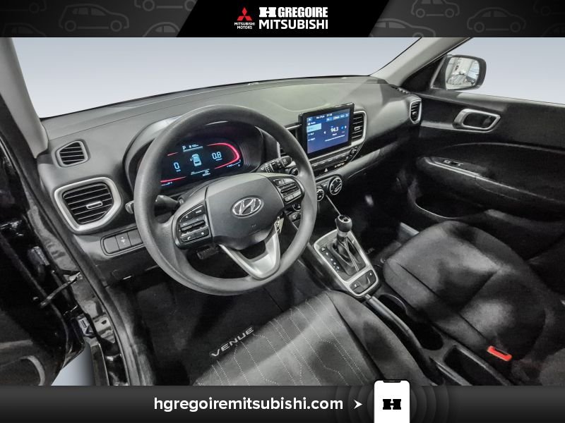 2023 Hyundai Venue Black Saint-Eustache - photo #16