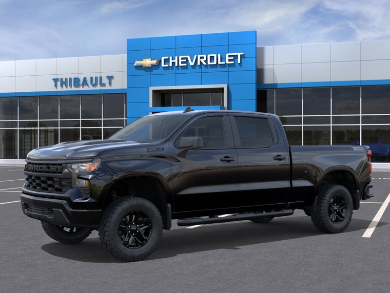 CHEVROLET Silverado 1500 Custom Trail Boss cabine multiplace 4RM 157 po 2026 NOIR