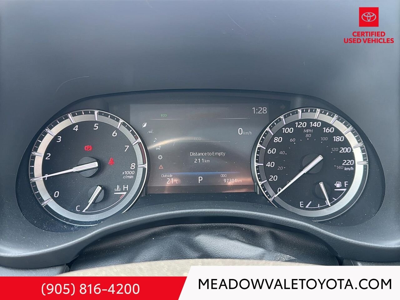 2020 Toyota Highlander New Tires, One Owner Black Mississauga - photo #14