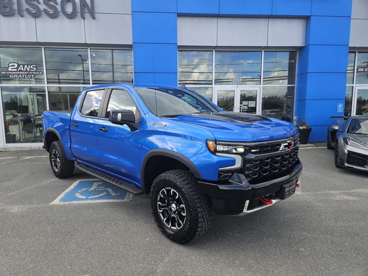 2026 Chevrolet Silverado 1500 ZR2 cabine multiplace 4RM 147 po Blue Thetford Mines - photo #1