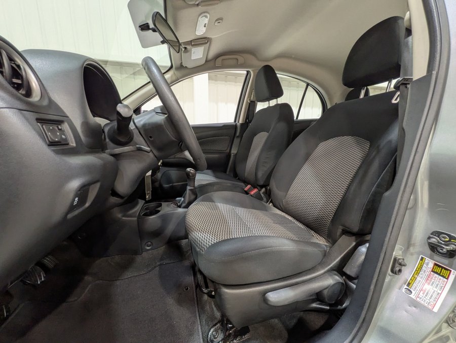 Nissan Micra 4dr HB Man SV 2015 Gris