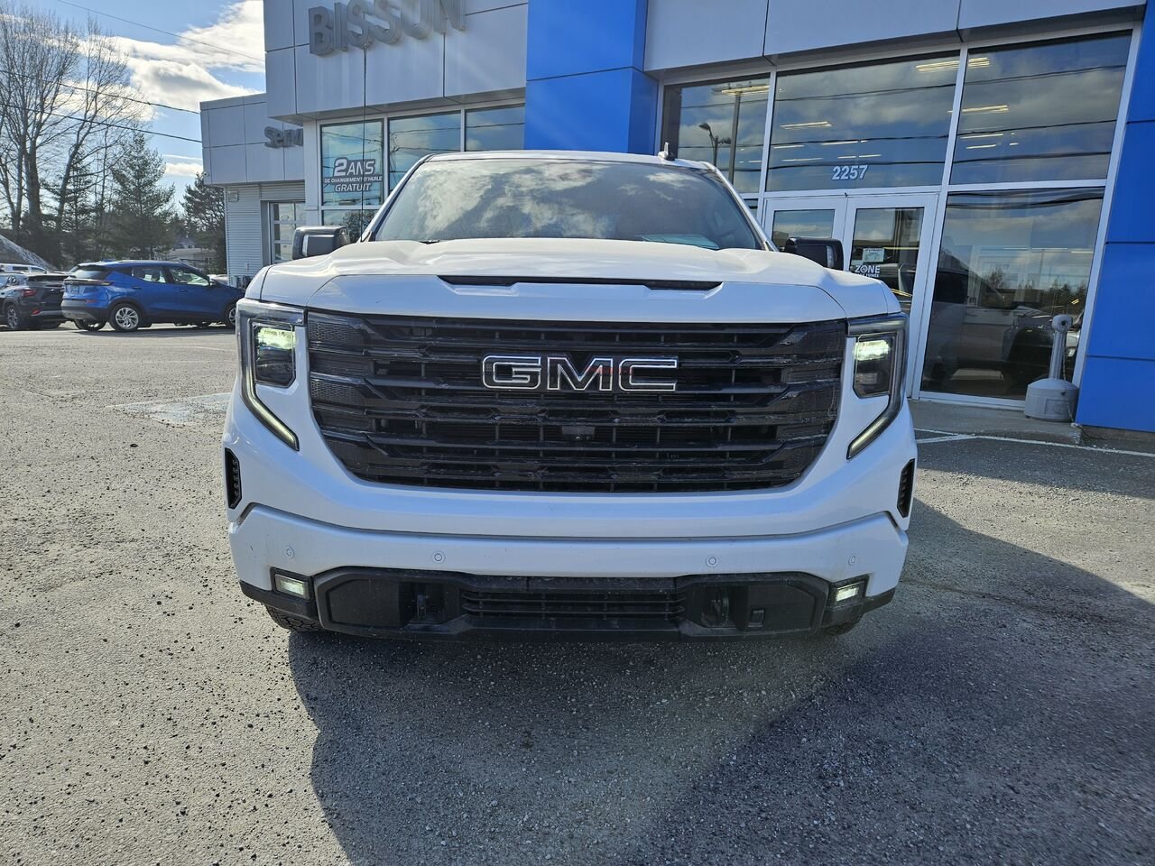 GMC Sierra 1500 Elevation cabine multiplace 4RM 157 po 2024 Blanc Thetford Mines - photo #6