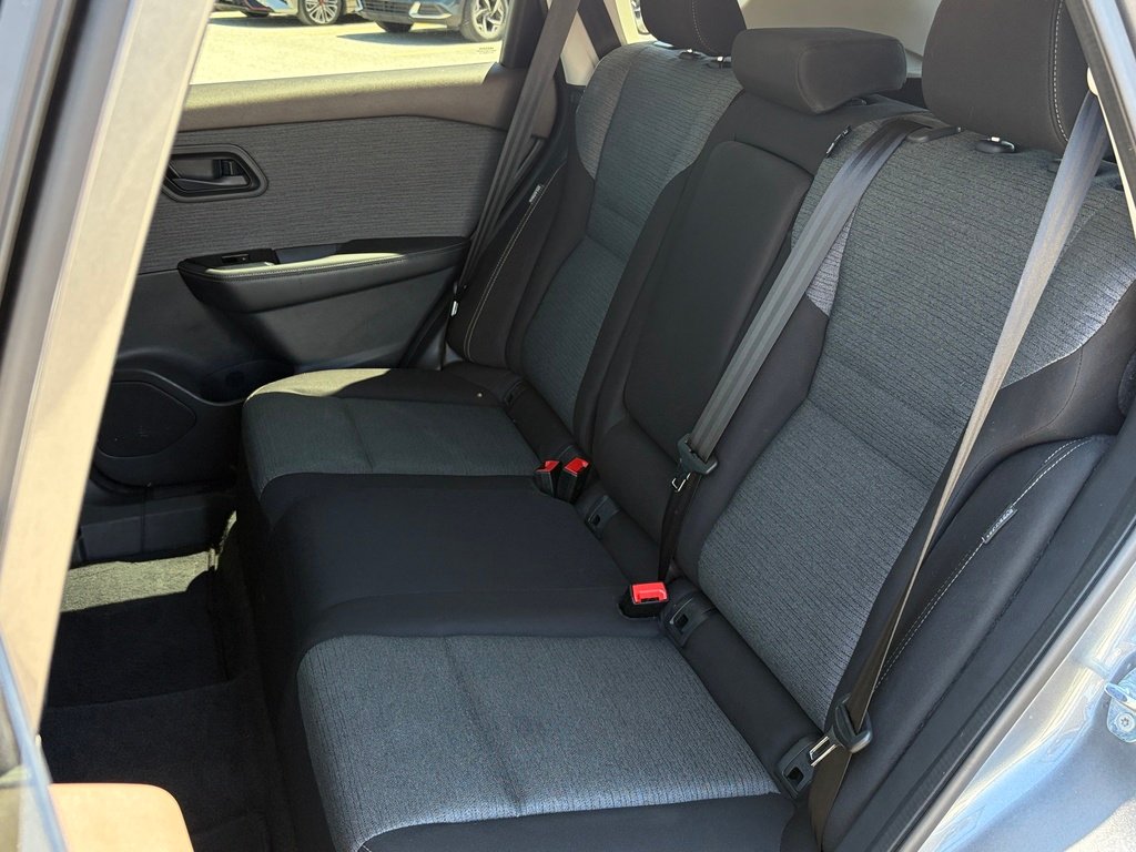 Nissan Rogue 2022 Gris Gatineau - photo #17