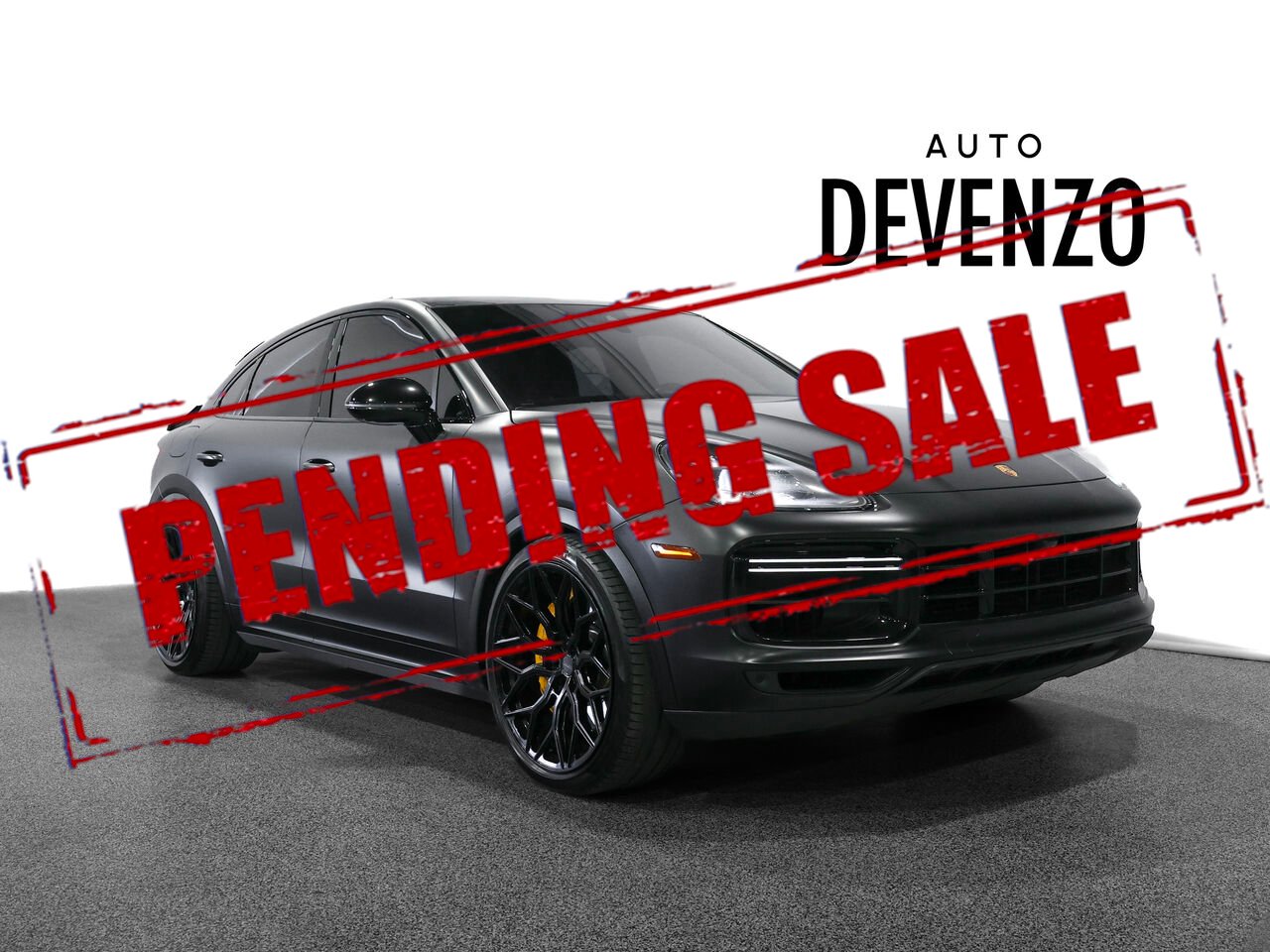 2020 Porsche Cayenne Black Saint-Eustache - photo #0