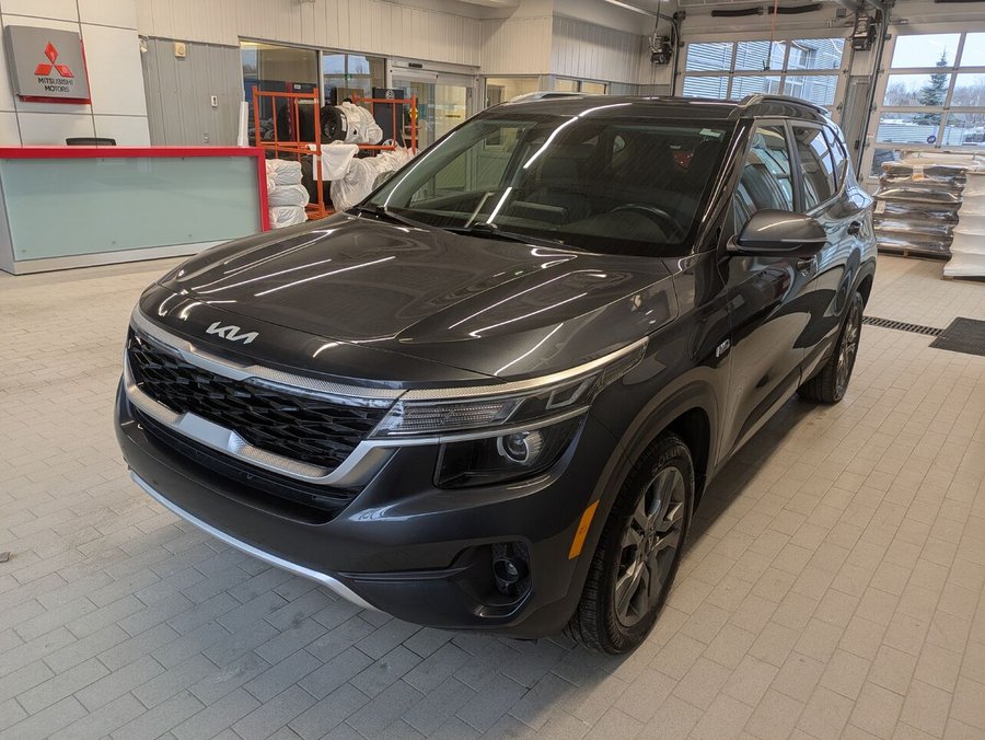2022 Kia Seltos EX AWD Black