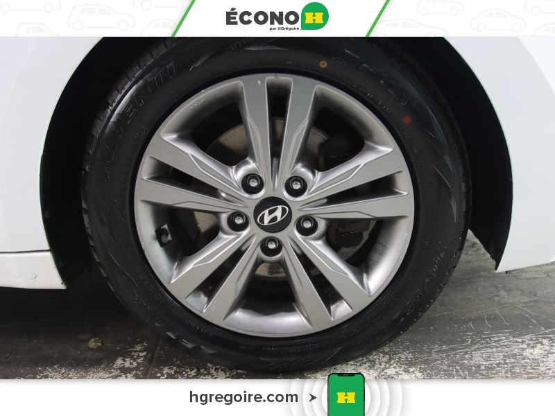 2017 Hyundai Elantra White Laval - photo #7