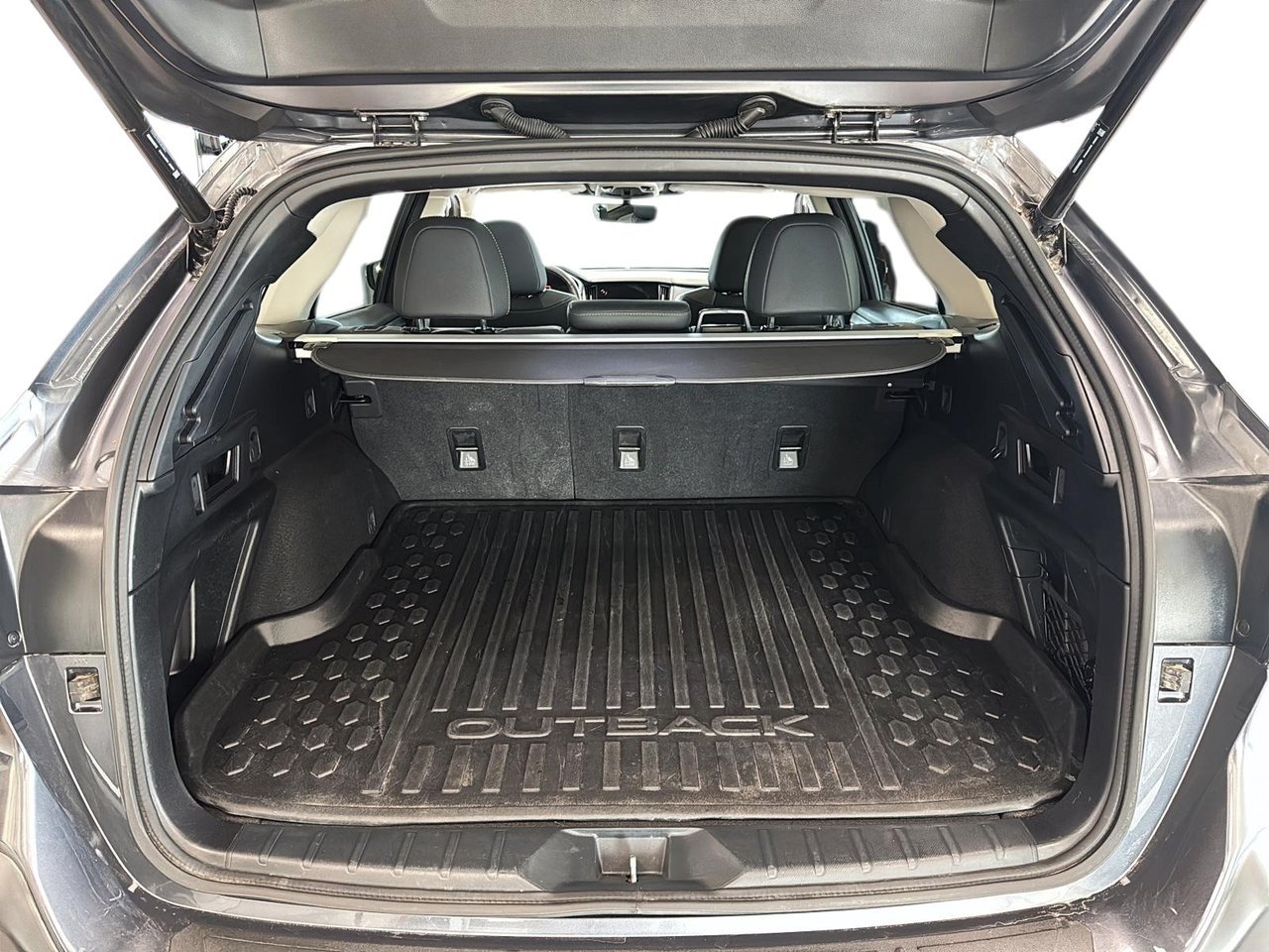 Subaru Outback Onyx 2023 Gris Baie-Comeau - photo #6