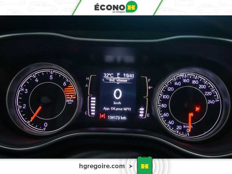 2019 Jeep Cherokee Green Laval - photo #8