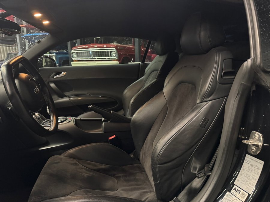 2008 Audi R8 2008 Black