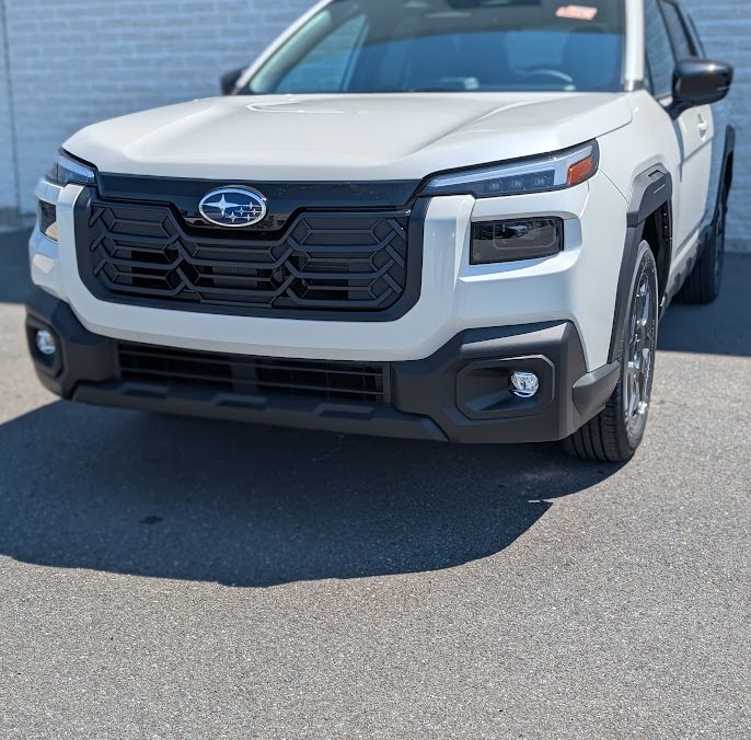 2026 SUBARU Outback TOURING Crystal White Pearl