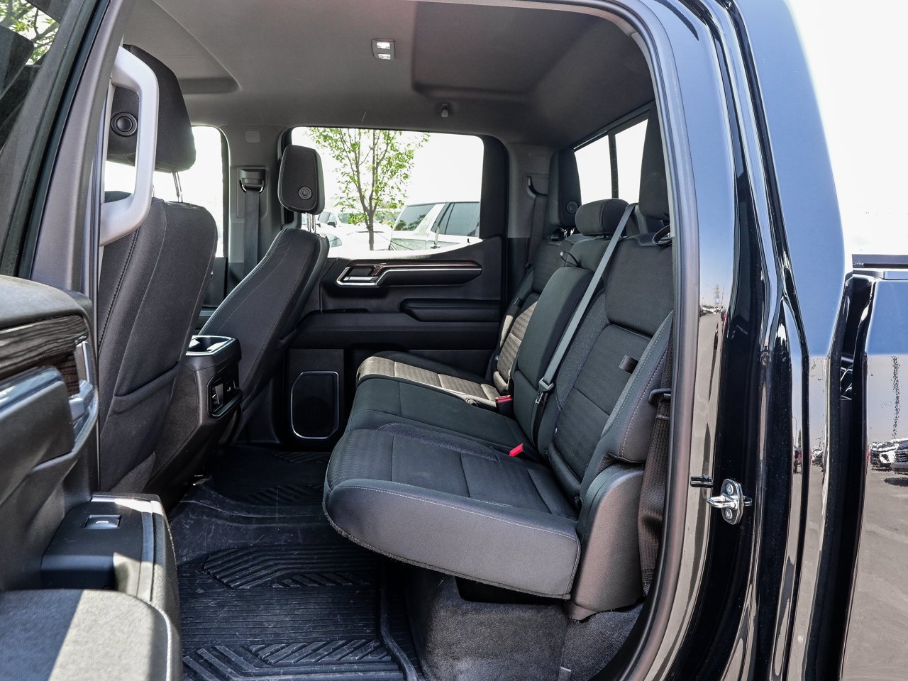 2024 Chevrolet Silverado 1500 4WD Crew Cab 147 RST Black Sherwood Park - photo #30