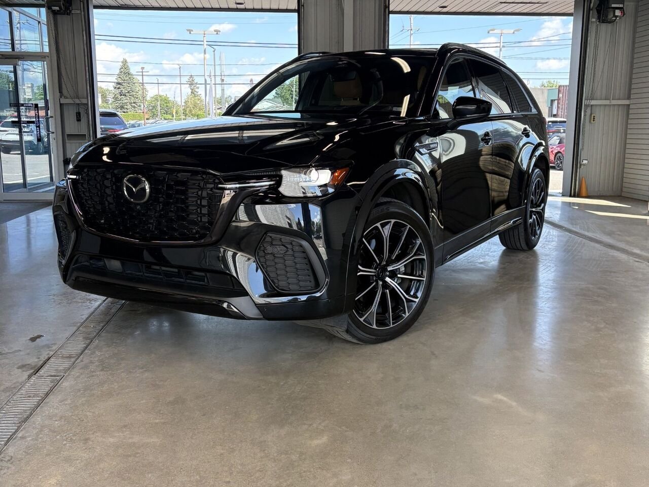 2026 MAZDA CX-70 MHEV Signature TI Jet Black Mica Châteauguay - photo #0