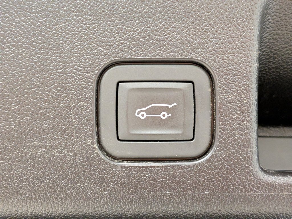 Chevrolet Equinox EV 2026 Noir Val-David - photo #9