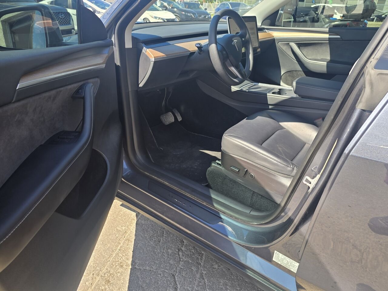 2023 Tesla Model Y Grey  - photo #9