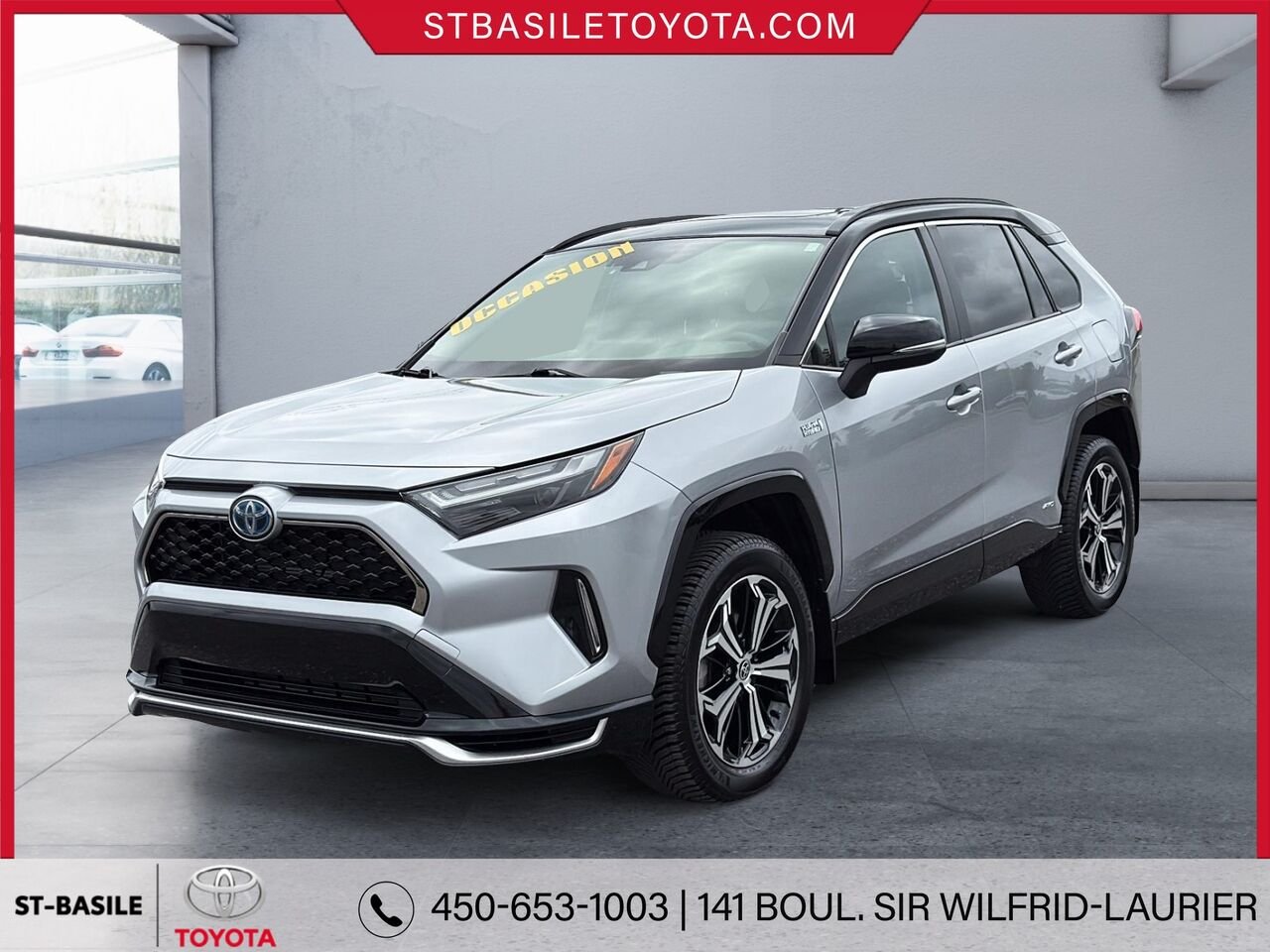 Toyota RAV4 PRIME 2023 Ciel argent métallisé avec toit noir Saint-Basile-le-Grand - photo #0
