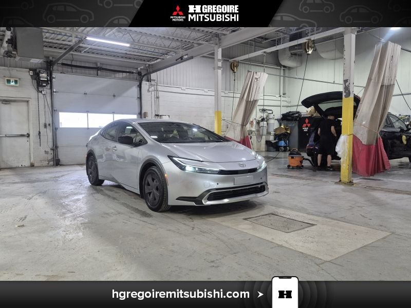 2024 Toyota Prius Silver Blainville - photo #0