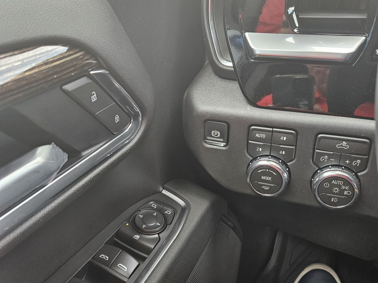 2026 GMC Sierra 1500 Elevation cabine multiplace 4RM 157 po Summit White Thetford Mines - photo #10