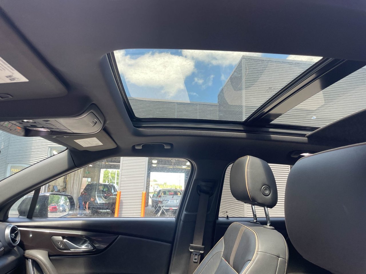 Chevrolet Blazer PREMIER AWD *TOIT* NAV CUIR SIÈGES VENTIL CAM 360 2019 Noir Saint-Jérôme - photo #2