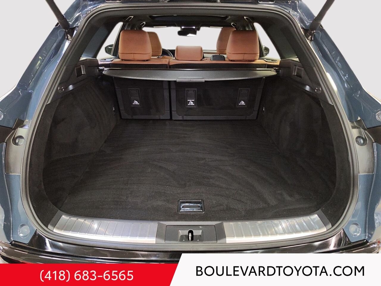 2025 Toyota Crown Signia 100029A-41 | LIMITED, AWD Storm Cloud Québec - photo #23