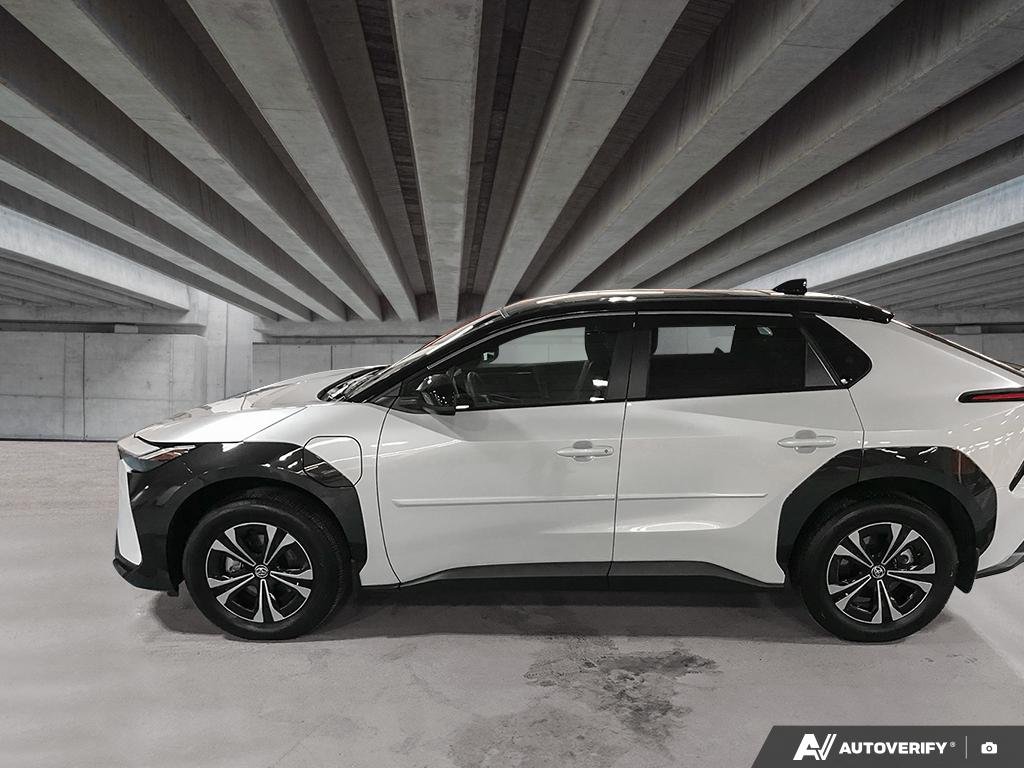 2025 Toyota bZ4X S2501170 | XLE White Edmonton - photo #2