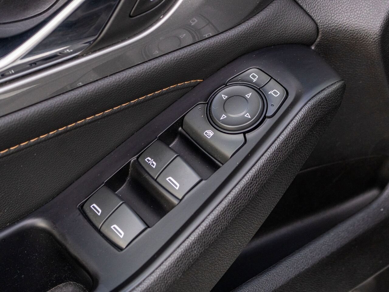 2019 Chevrolet Traverse LT tissu 4 portes TI avec 1LT White Châteauguay - photo #27
