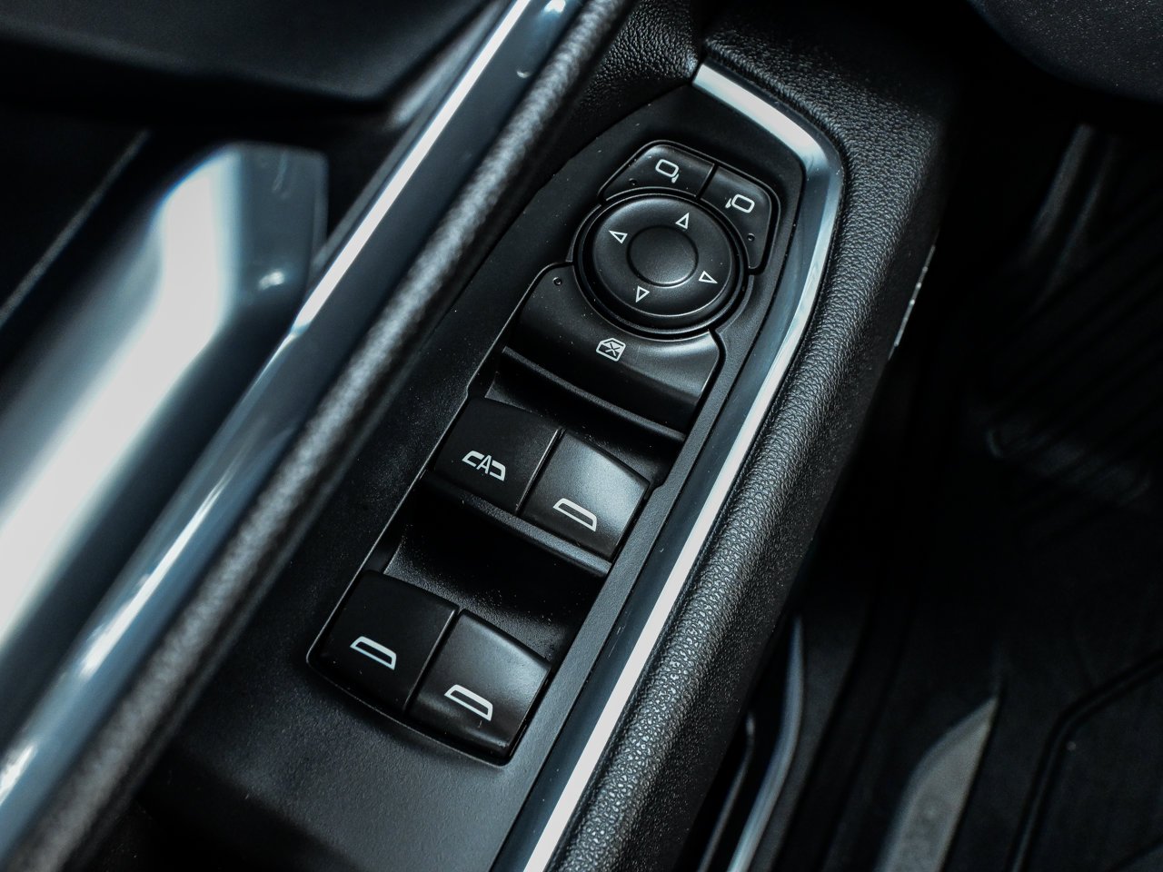 2025 GMC Sierra 1500 4WD Crew Cab 147 Elevation Black Sherwood Park - photo #18