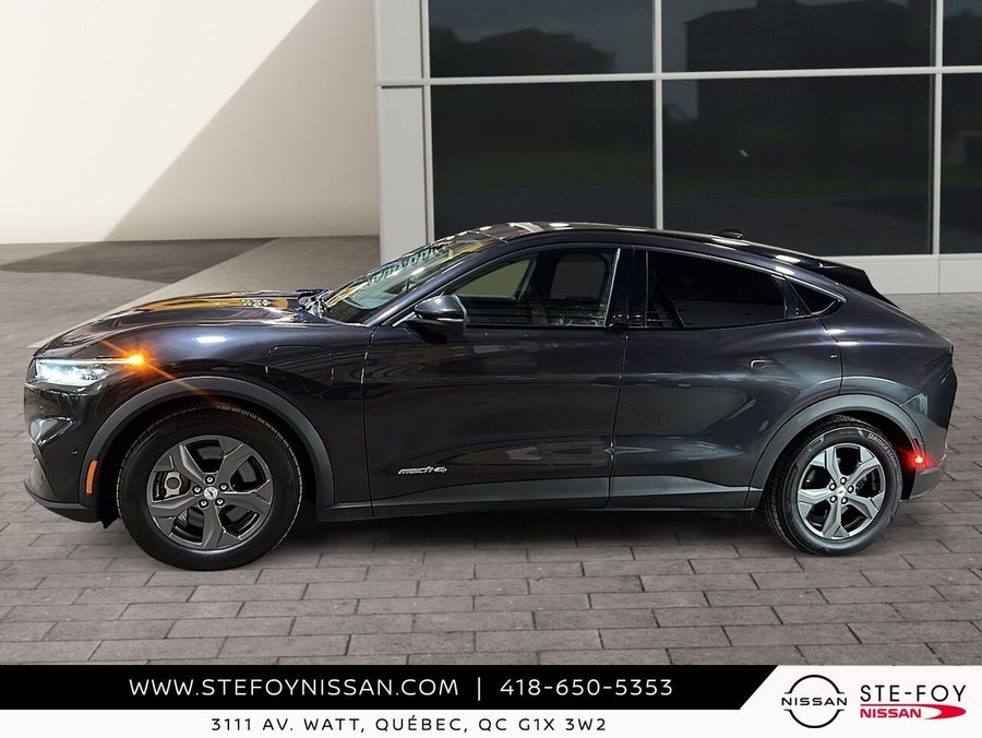 2022 Ford Mustang Mach-E select 2022 Black