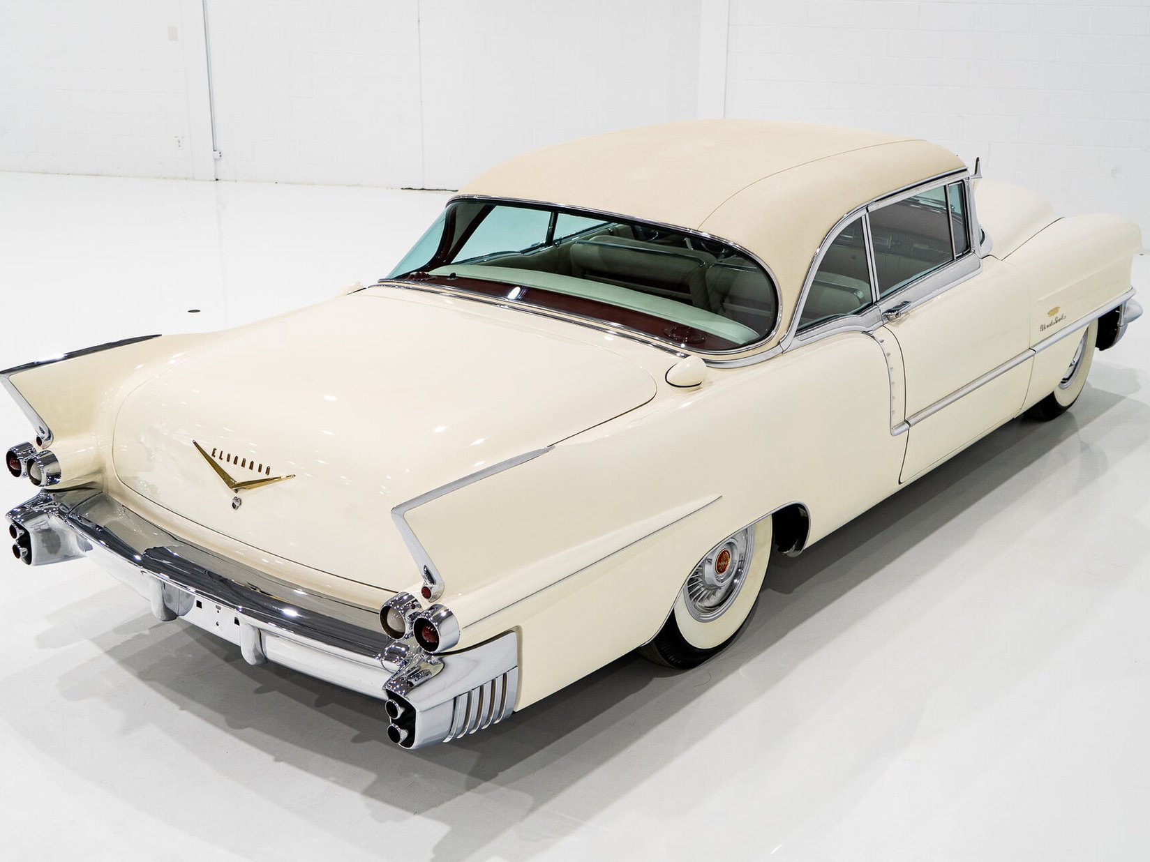 1956 Cadillac Eldorado Seville With Factory A/C | PRIX EN USD White Montreal - photo #25