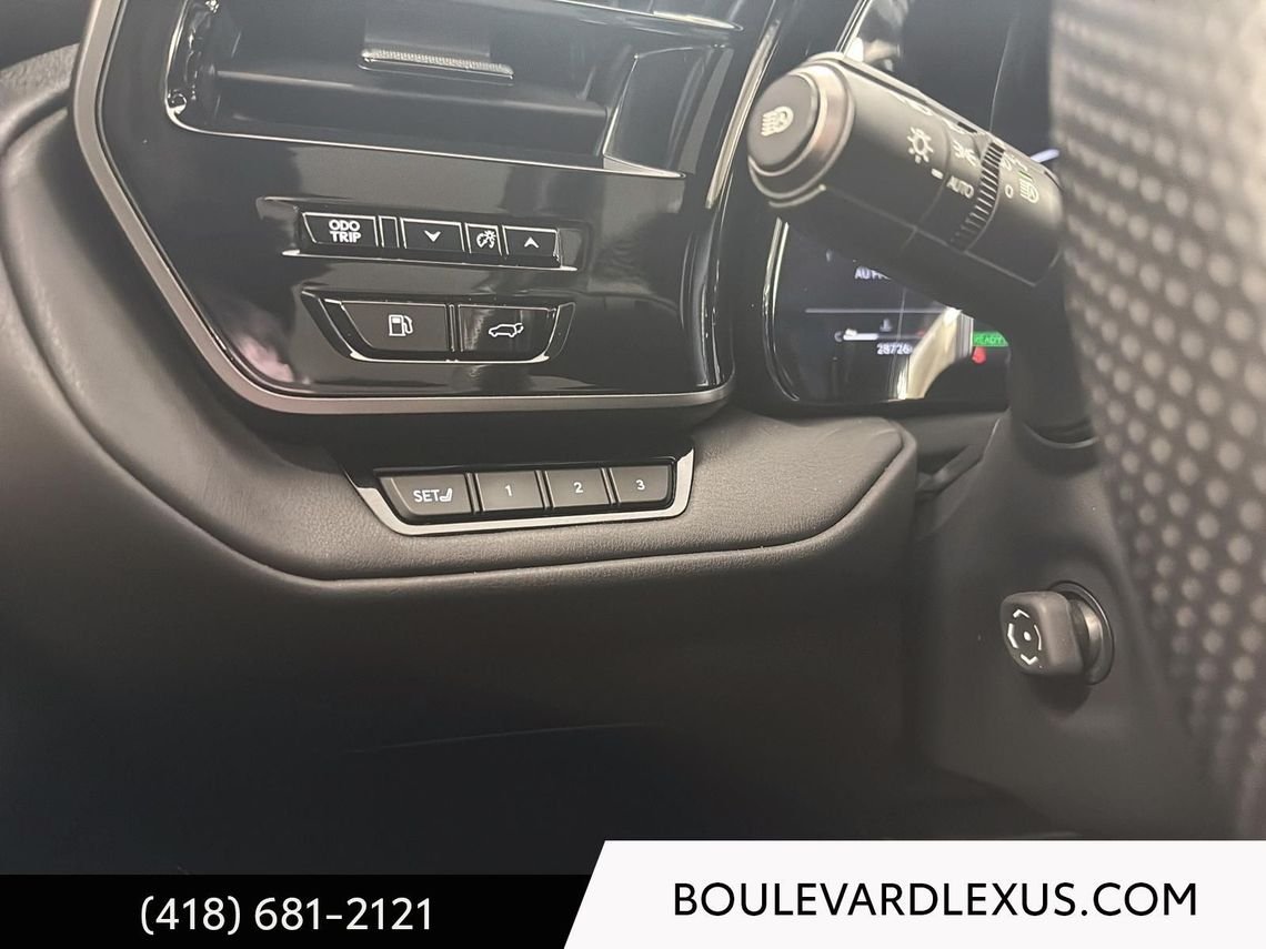 2024 Lexus TX Black Quebec - photo #33