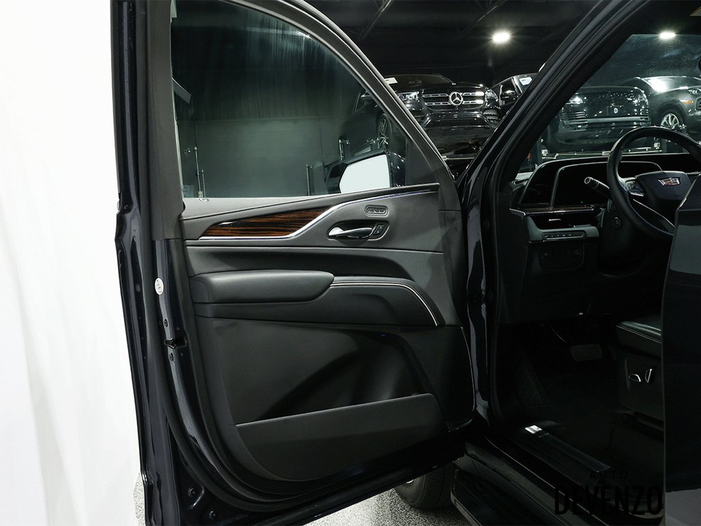 2023 Cadillac Escalade Black Saint-Eustache - photo #13