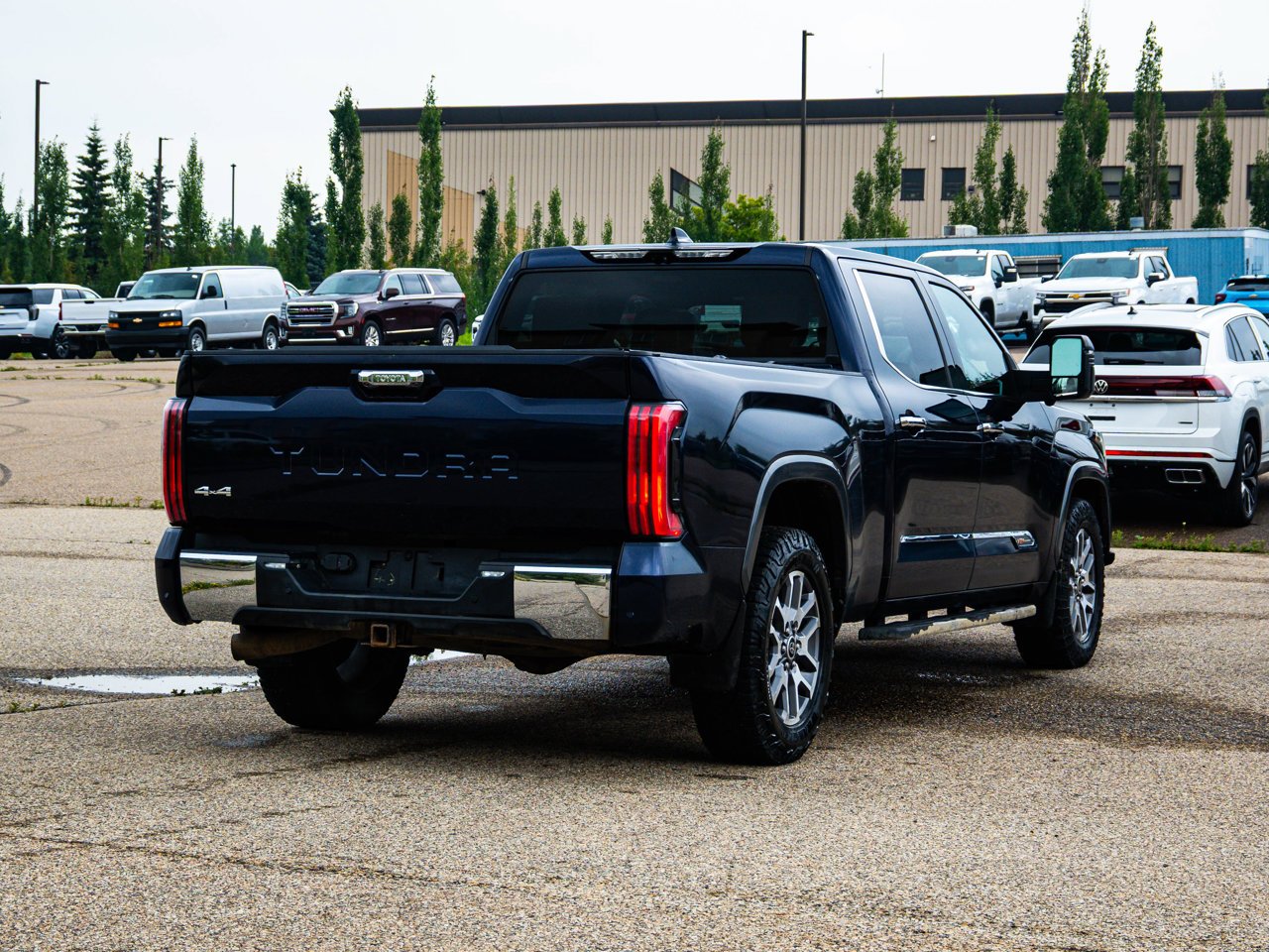 2022 Toyota Tundra 4x4 Crewmax Platinum Long Bed Blue Sherwood Park - photo #12