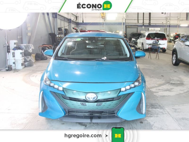 Toyota Prius 2017 Bleu Laval - photo #1