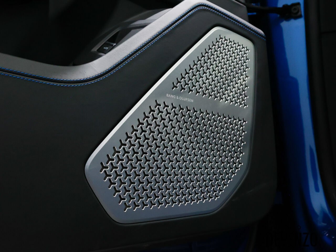 2024 Lamborghini Urus Blue Saint-Eustache - photo #13