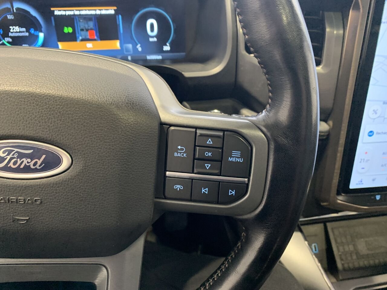 Ford F-150 Lightning LARIAT 2022 Gris Saint-Eustache - photo #39