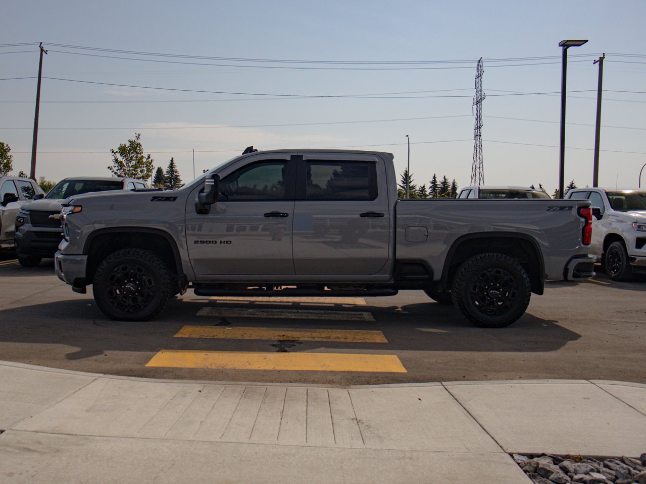 2024 Chevrolet Silverado 2500HD 4WD Crew Cab 159 LT Grey Sherwood Park - photo #6