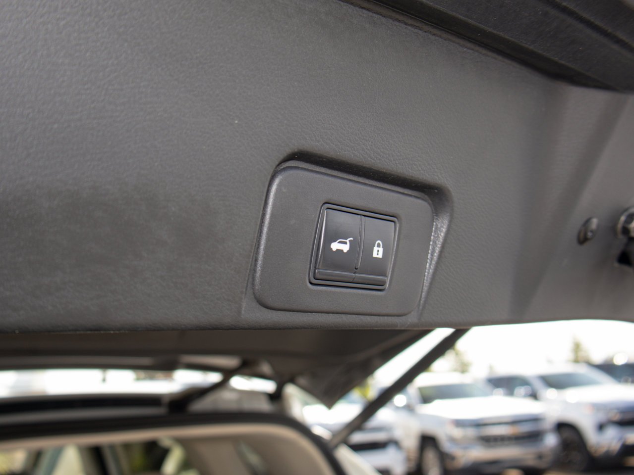 2021 Nissan Rogue AWD SV White Sherwood Park - photo #11
