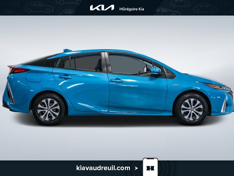 2021 Toyota Prius Blue Blainville - photo #7