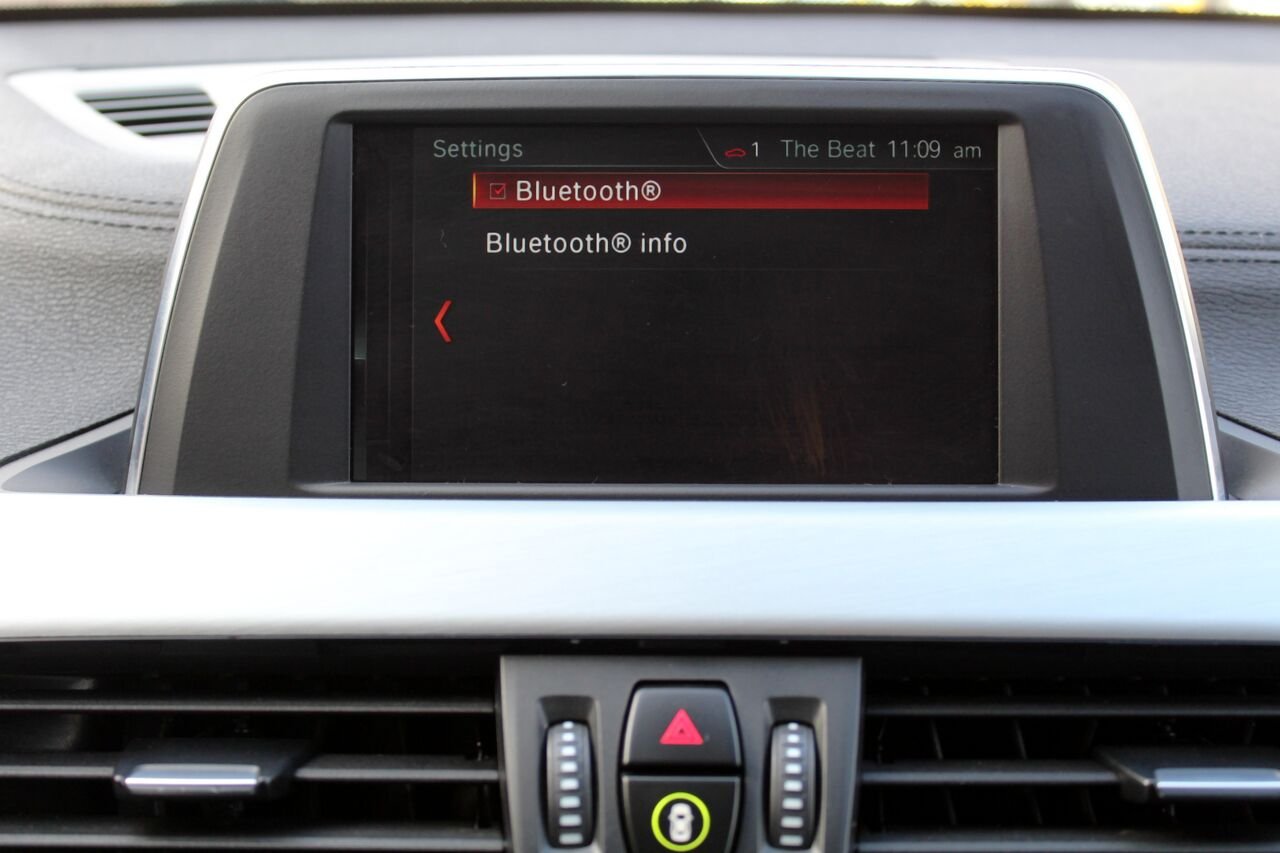 BMW X2 VIN: WBXYJ5C35JEF73862 2018 Blanc Sainte-Rose - photo #19