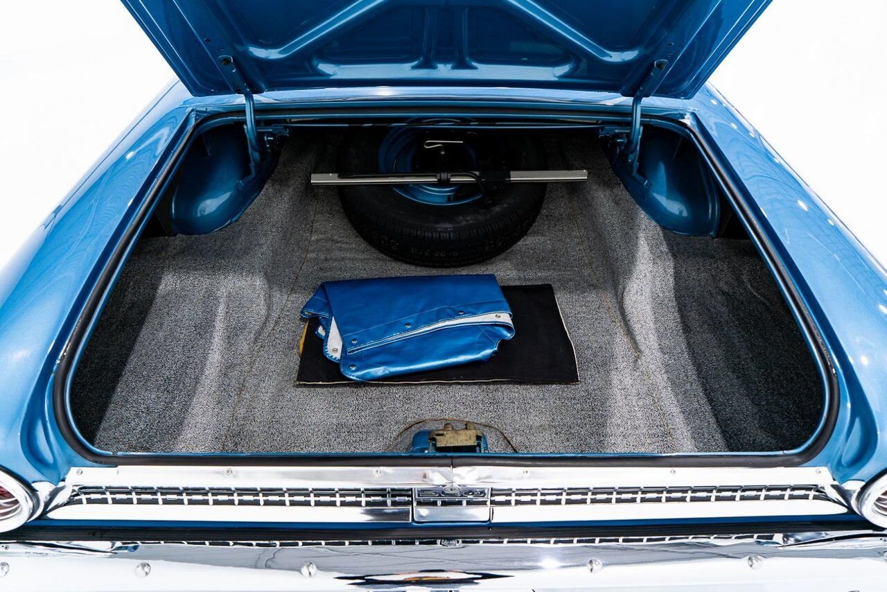 Ford Galaxie 500 *PRIX EN USD* 406 Cu In TriPower 4-Speed Convertible 1963 Bleu Montréal - photo #54