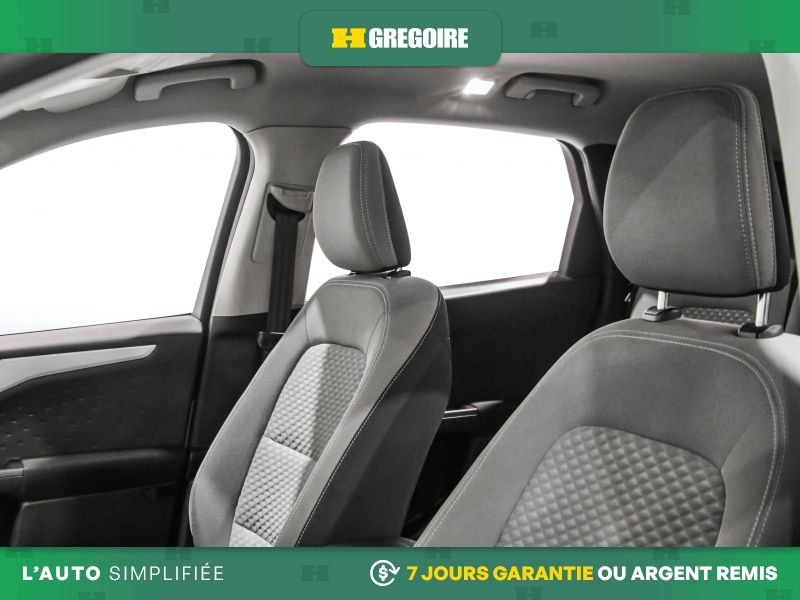 2020 Ford Escape White Laval - photo #13