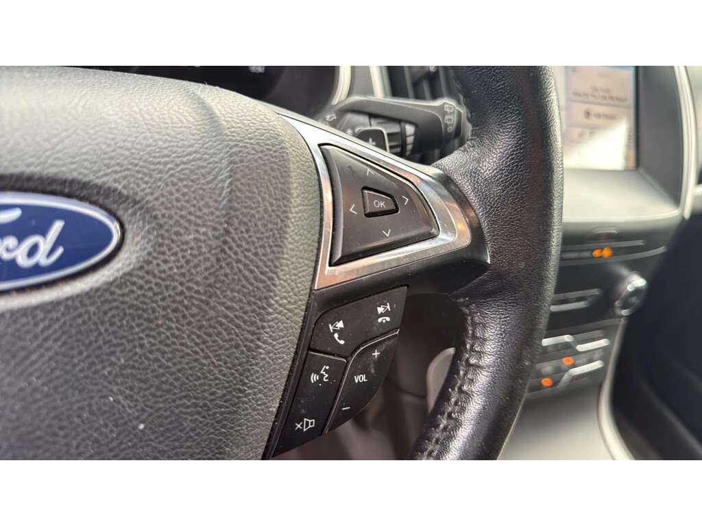 Ford Edge 2019 Blanc Gatineau - photo #11