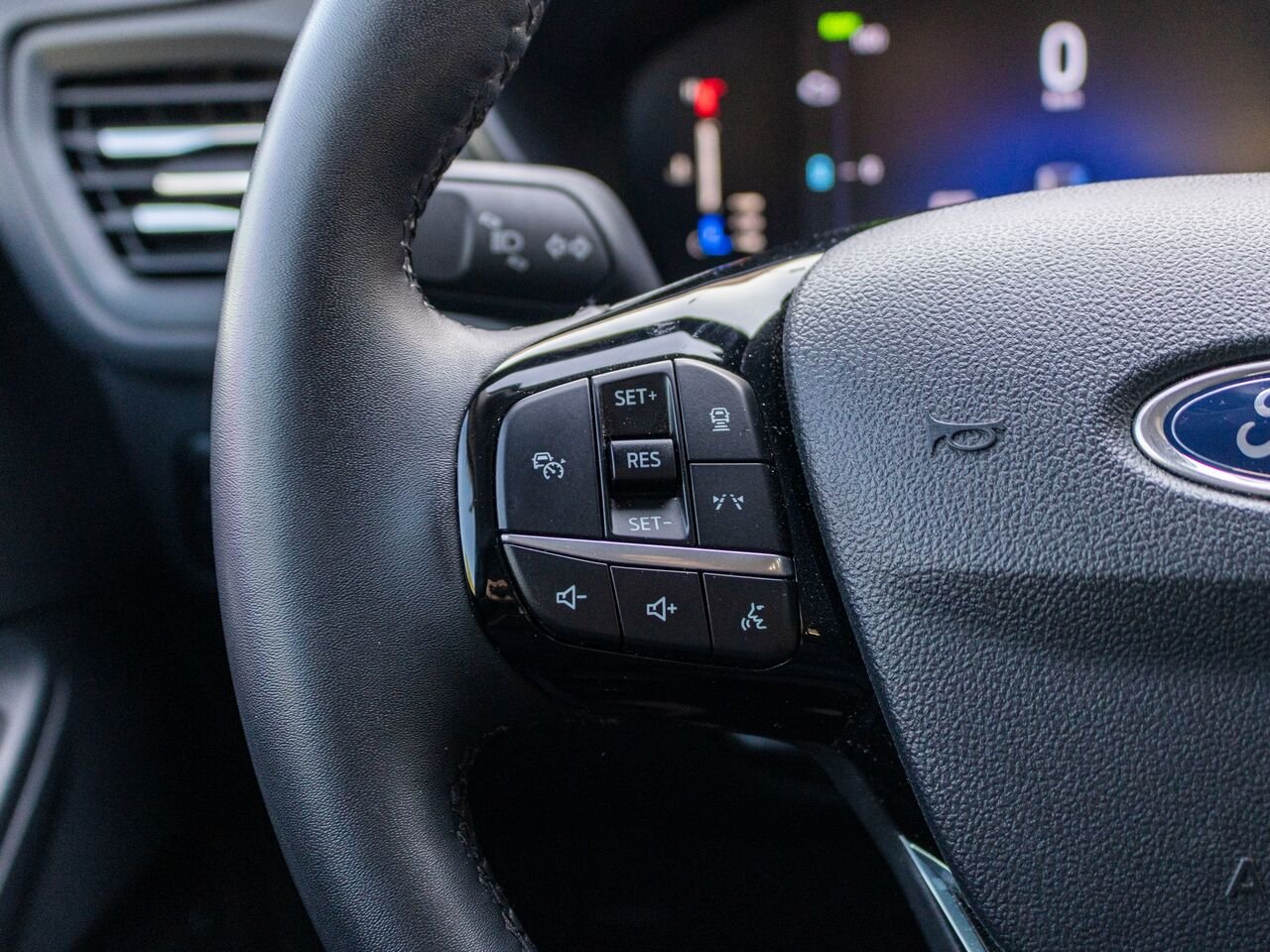 2023 Ford Escape VHR TA White Châteauguay - photo #12