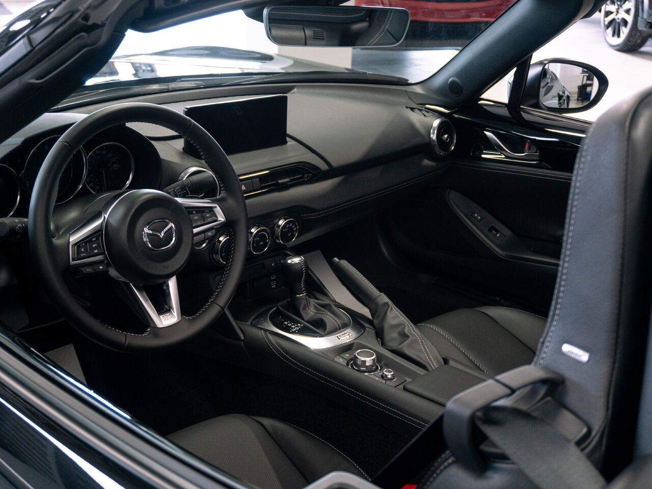 MAZDA MX-5 2625 | GT BA 2026 Noir de jais mica Val-d'Or - photo #4