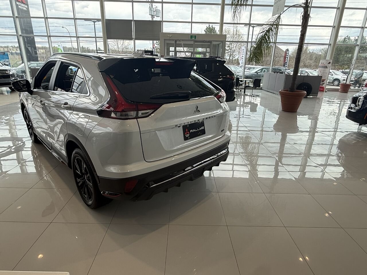 MITSUBISHI Eclipse Cross 2026 Blanc diamant Gatineau - photo #3