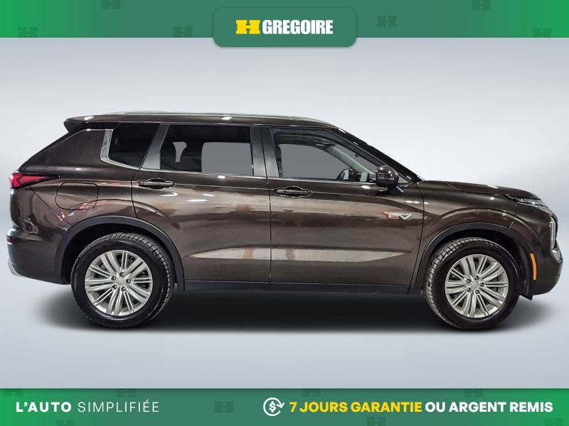 2024 Mitsubishi Outlander Bronze Saint-Eustache - photo #10